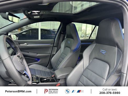 Used 2024 Volkswagen Golf R image 17