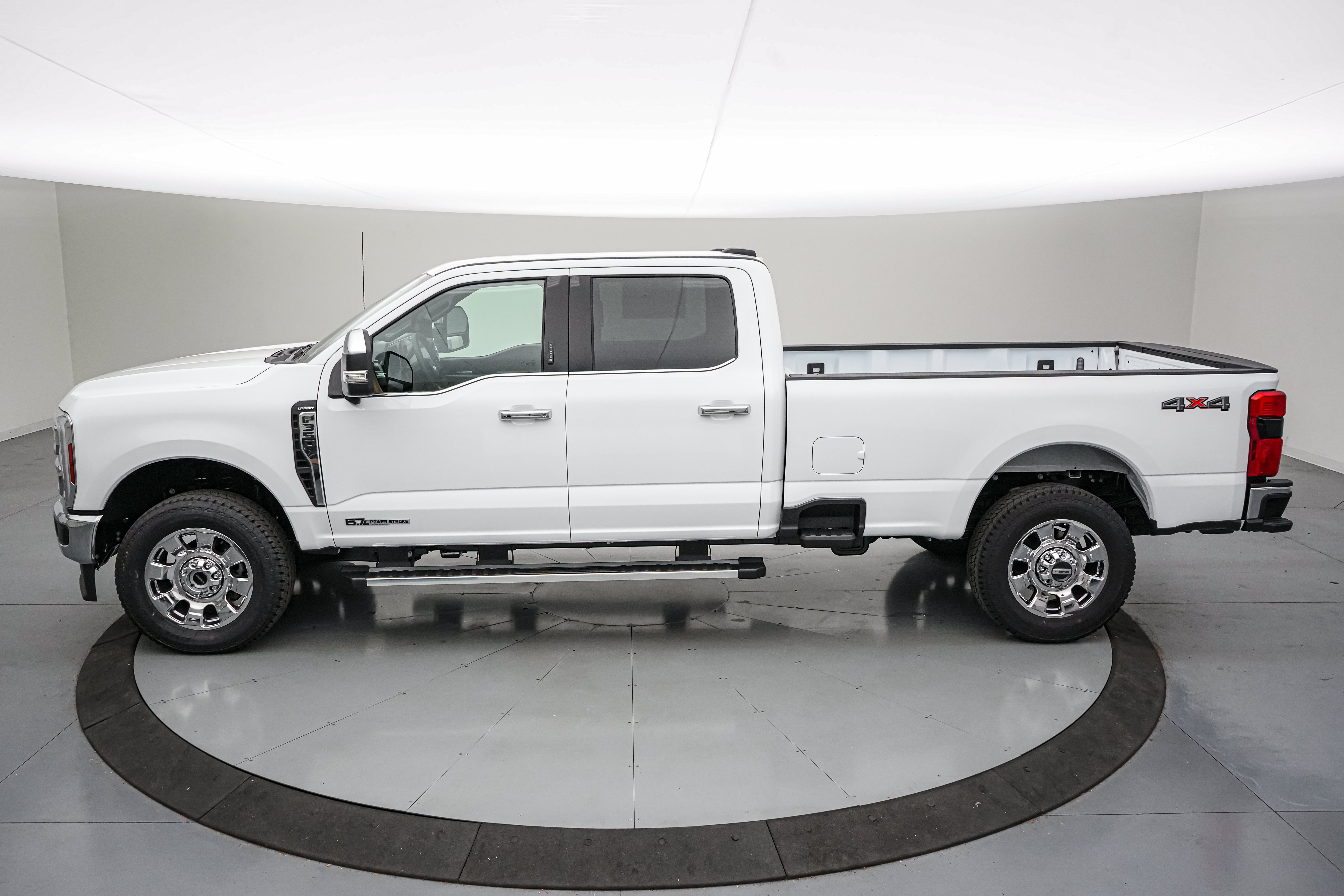 New 2026 Ford F350 Lariat w/ Chrome Package AWD/4WD image 8