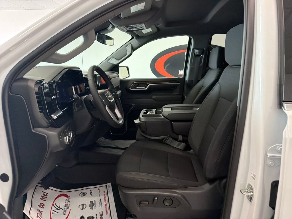 New 2026 GMC Sierra 1500 SLE AWD/4WD image 8