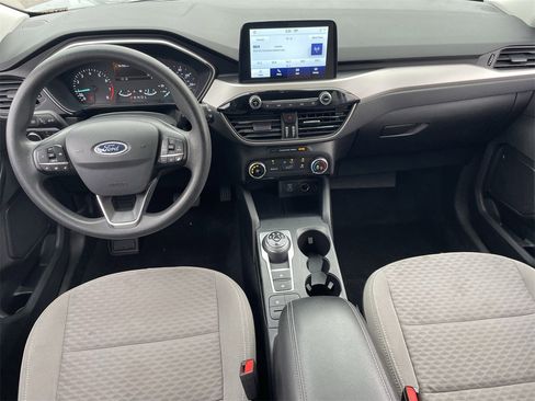 Used 2022 Ford Escape SE image 14
