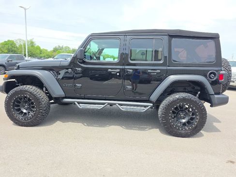 Used 2024 Jeep Wrangler Unlimited Sport AWD/4WD image 7