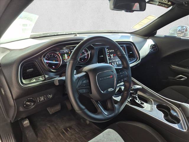 Used 2017 Dodge Challenger R/T Scat Pack RWD image 10