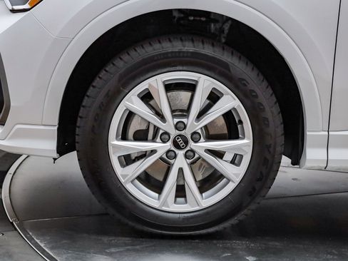 Used 2022 Audi Q3 2.0T Premium image 12