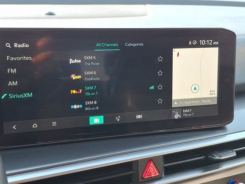 Used 2024 Kia Sorento S image 12