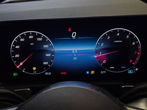 New 2026 Mercedes-Benz GLB 250 4MATIC image 37