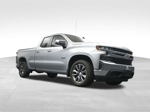 Used 2019 Chevrolet Silverado 1500 LT w/ Texas Edition RWD image 16