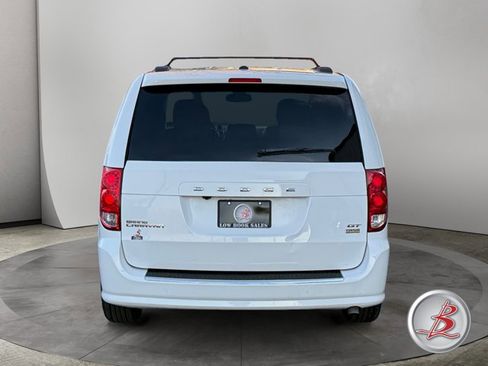 Used 2019 Dodge Grand Caravan GT image 6