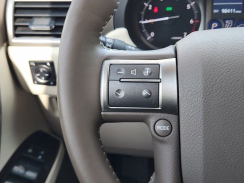 Used 2019 Lexus GX 460 Premium AWD/4WD image 24