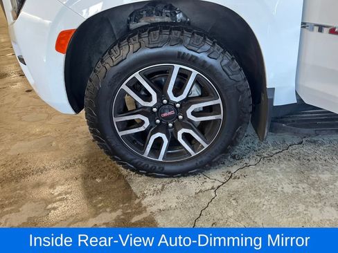Used 2023 GMC Yukon AT4 w/ Technology Package AWD/4WD image 33