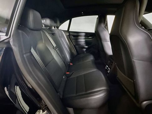 Certified 2025 Porsche Macan Electric RWD image 19