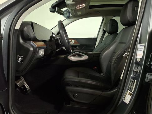 Used 2024 Mercedes-Benz GLS 450 4MATIC image 16