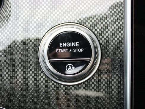 New 2025 Mercedes-Benz C 300 4MATIC Sedan image 26