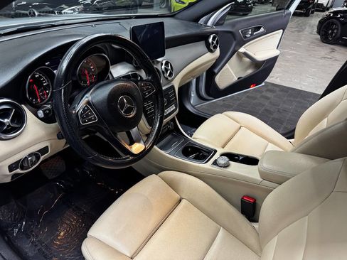 Used 2019 Mercedes-Benz GLA 250 image 30