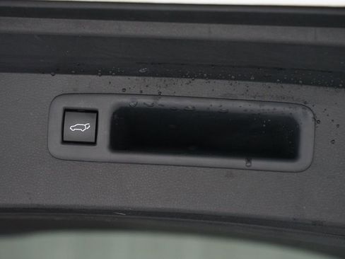 Certified 2024 Toyota Highlander LE image 35