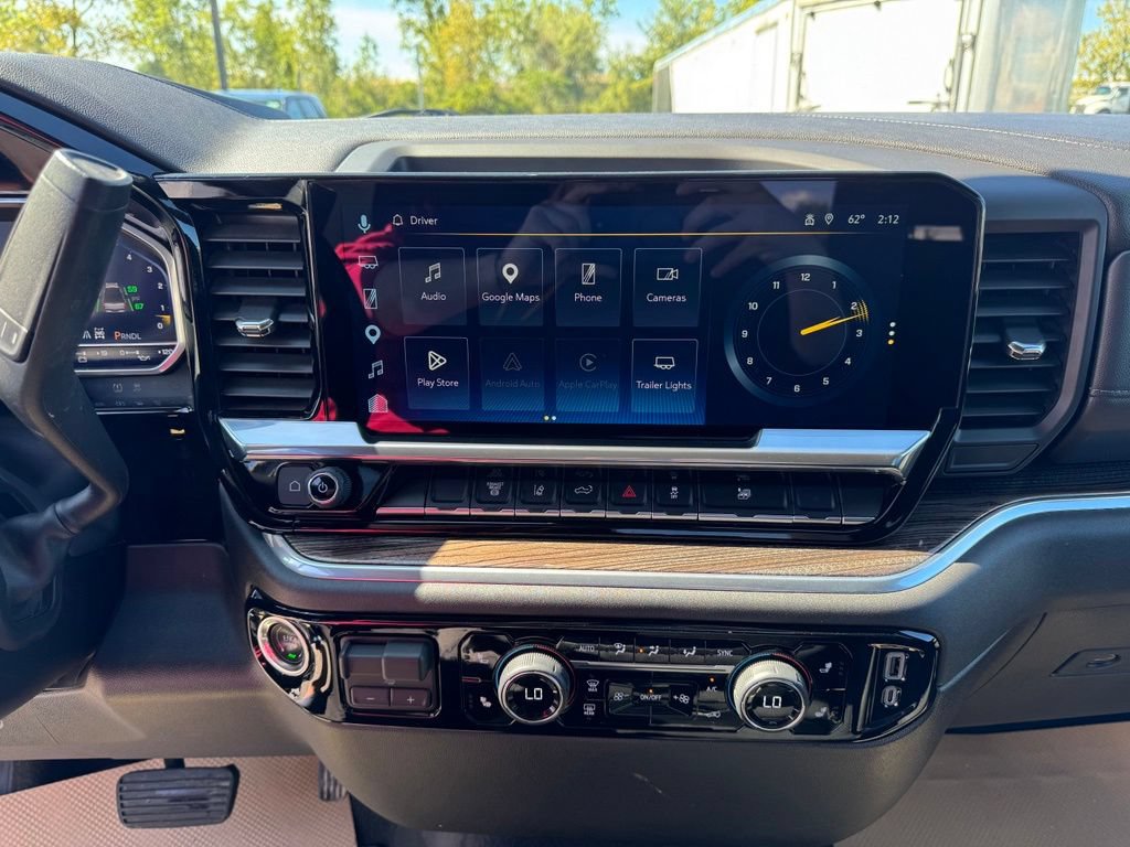 Used 2025 Chevrolet Silverado 2500 LT w/ Convenience Package AWD/4WD image 15
