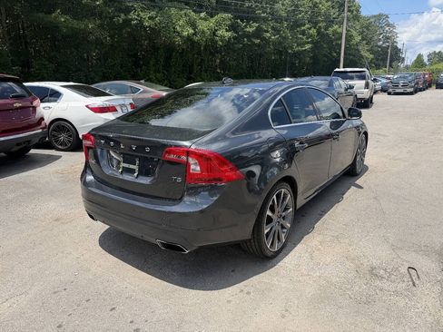 Used 2015 Volvo S60 T5 Platinum w/ 19" Sport Package FWD image 8