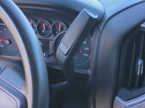 Used 2023 Chevrolet Silverado 1500 Custom image 16