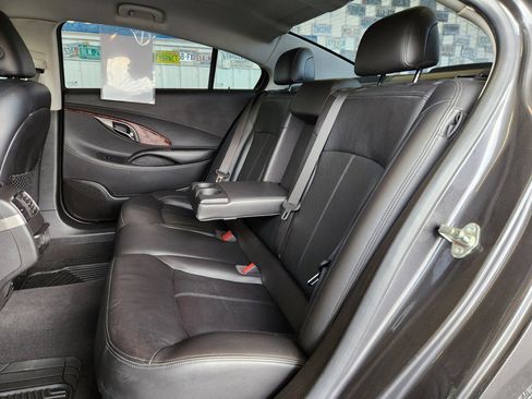 Used 2012 Buick LaCrosse Touring image 6