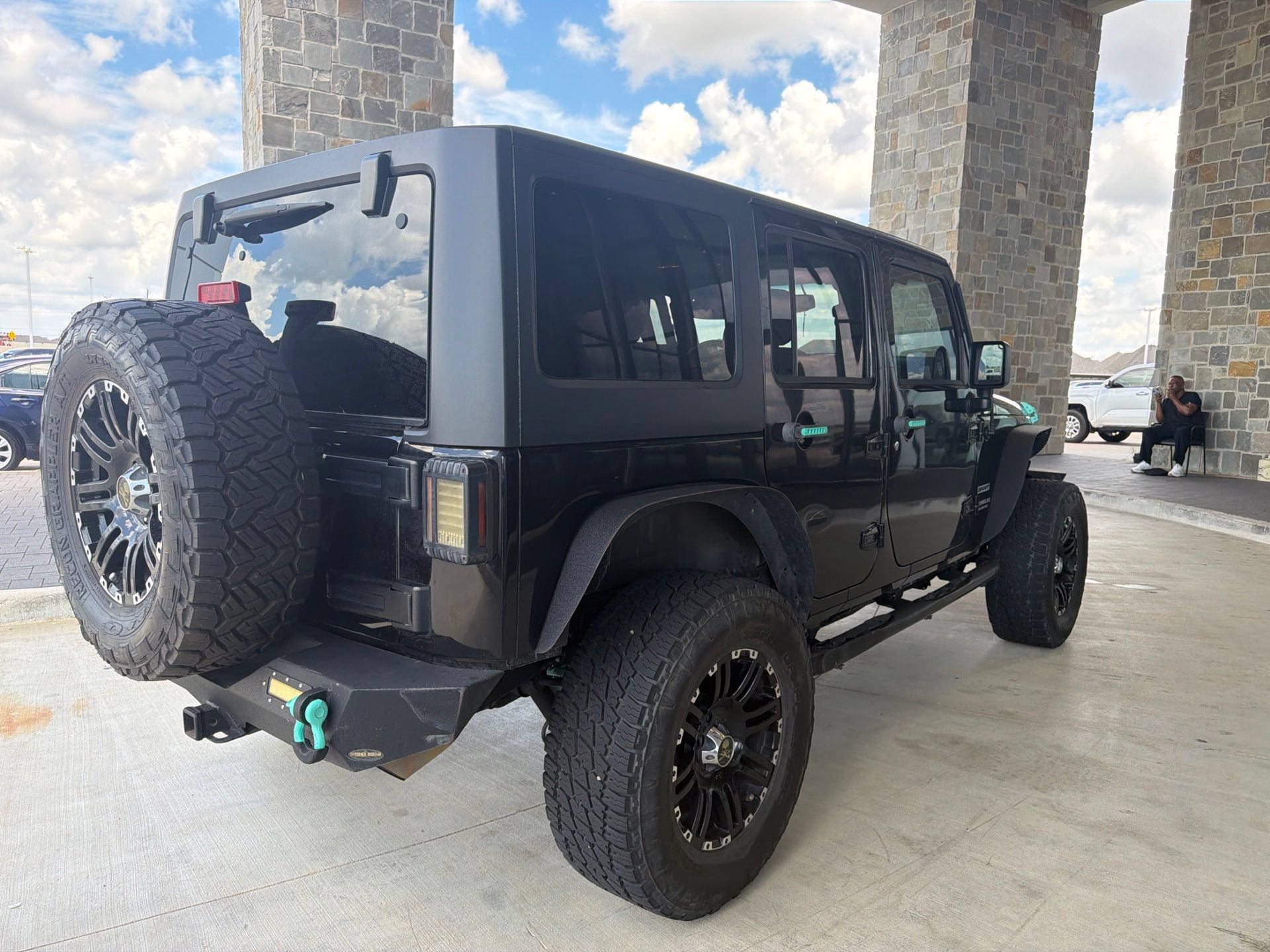 Used 2014 Jeep Wrangler Unlimited Sport w/ Quick Order Package 24S AWD/4WD image 3