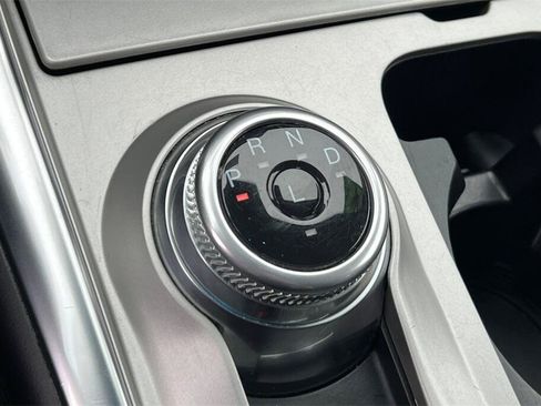 Used 2022 Ford Explorer Limited image 23