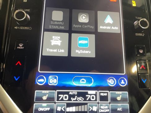 Used 2024 Subaru Ascent Premium w/ Convenience Package image 5