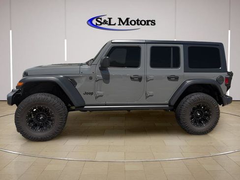Used 2019 Jeep Wrangler Unlimited Sport S AWD/4WD image 6