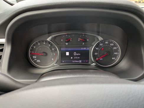 Used 2023 GMC Acadia SLT image 22