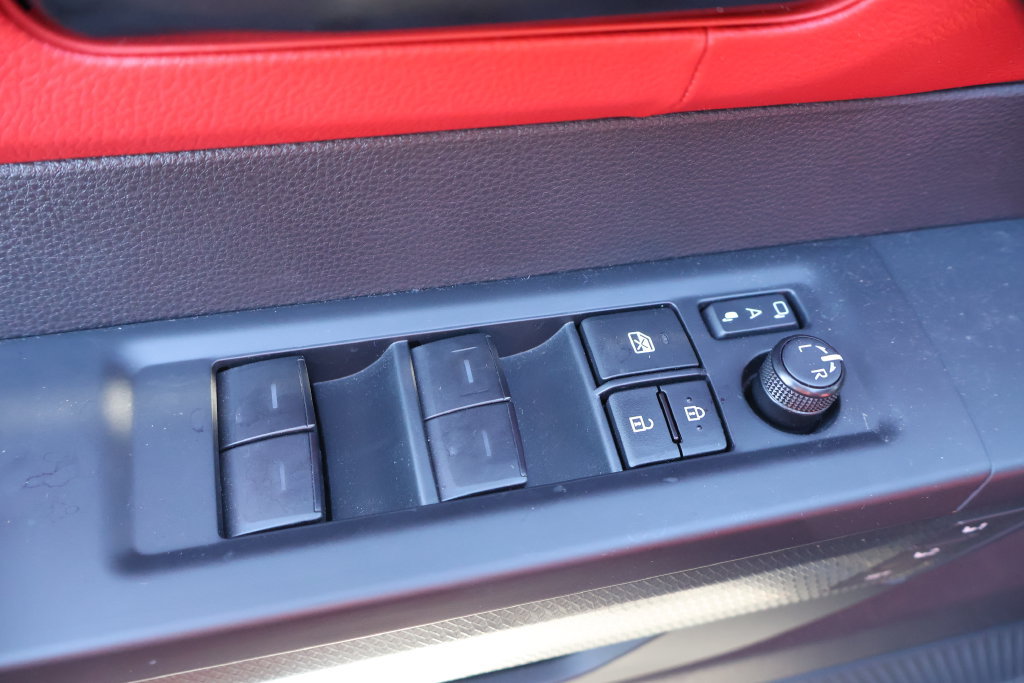 Used 2025 Toyota Tundra TRD Pro AWD/4WD image 13