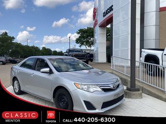 Used 2014 Toyota Camry LE w/ Moonroof Package FWD video 1