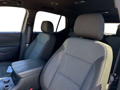 Used 2023 Chevrolet Traverse LT AWD/4WD image 10