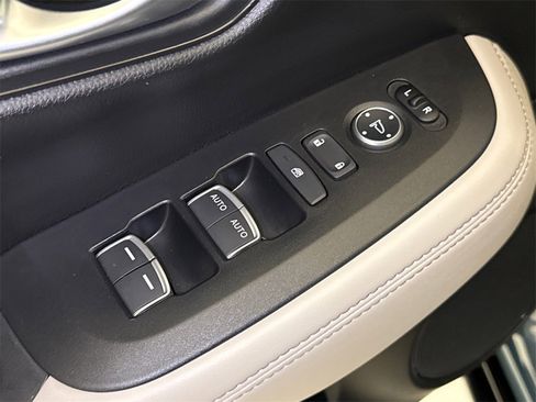 Certified 2026 Honda HR-V EX-L image 22