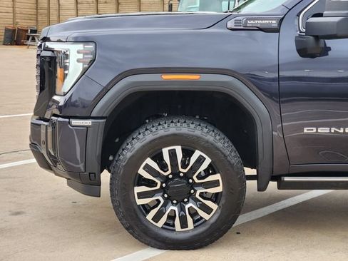 Used 2025 GMC Sierra 2500 Denali Ultimate AWD/4WD image 15