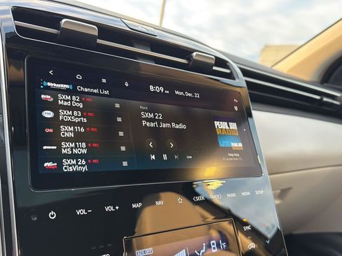 Used 2023 Hyundai Tucson Limited w/ Cargo Package image 21