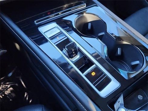 Used 2024 Volkswagen Atlas SEL image 24