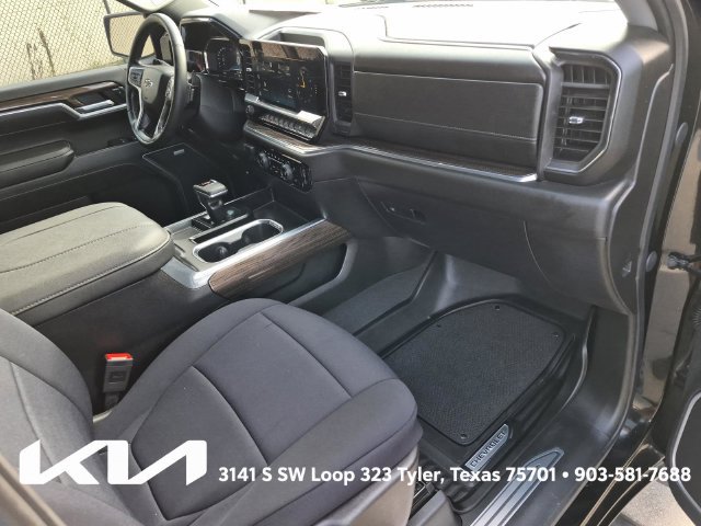 Used 2025 Chevrolet Silverado 1500 RST RWD image 12