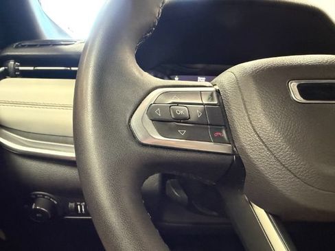 Used 2025 Jeep Compass Limited AWD/4WD image 24