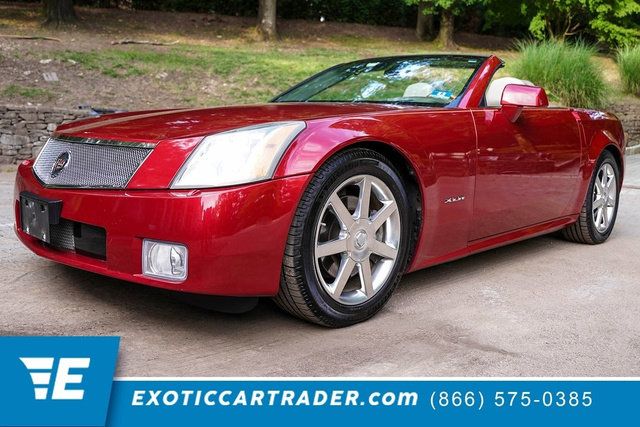 Used 2004 Cadillac XLR RWD image 1