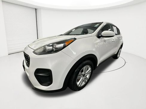 Used 2018 Kia Sportage LX FWD image 1