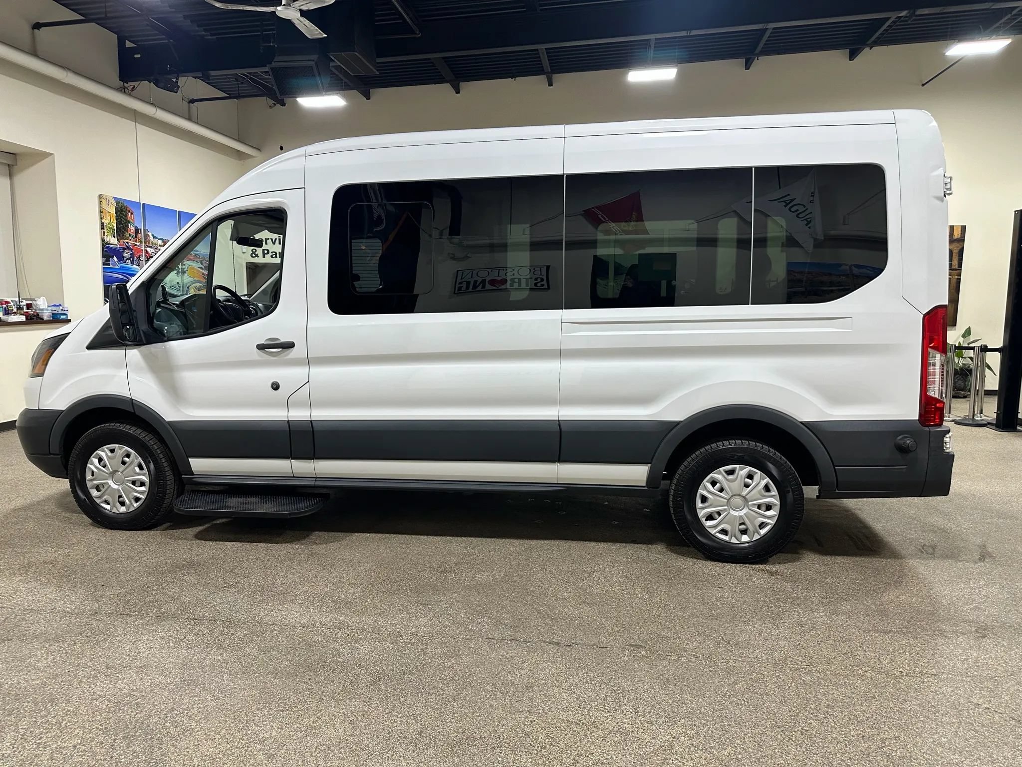 Used 2015 Ford Transit 250 148 Medium Roof RWD image 14