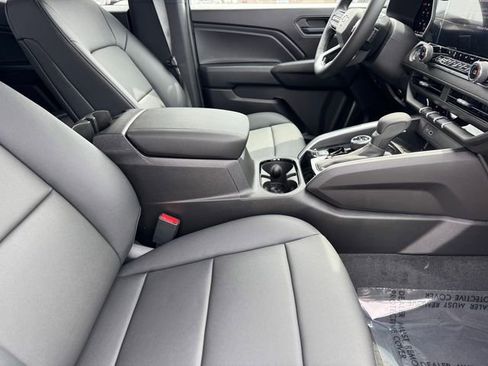New 2026 Chevrolet Colorado Trail Boss AWD/4WD image 7