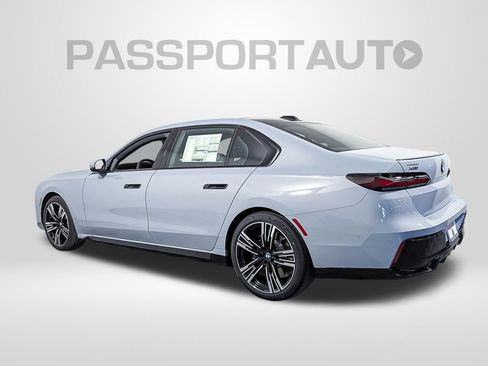 New 2026 BMW 740i xDrive 740i xDrive image 3