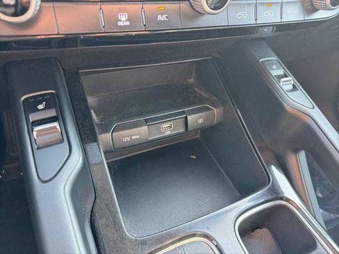 Used 2020 Kia Telluride S w/ S 8 Passenger Seating Package AWD/4WD image 86