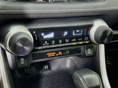 Certified 2019 Toyota RAV4 LE w/ All Weather Liner Package AWD/4WD image 15