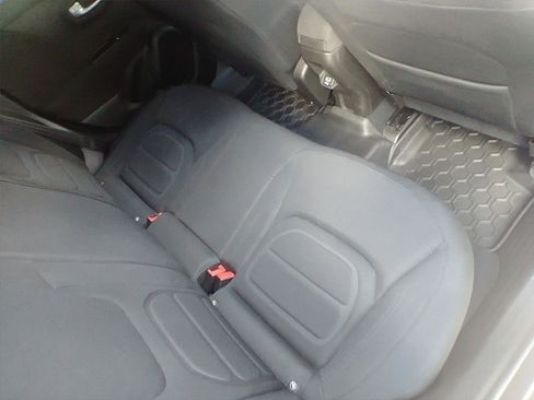 Used 2020 Jeep Renegade Latitude FWD image 12