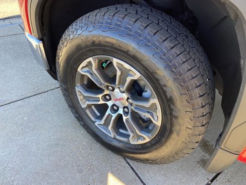 Used 2019 GMC Sierra 1500 SLE w/ SLE Value Package image 24