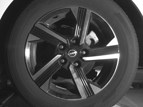 Used 2025 Nissan Sentra SV FWD image 13