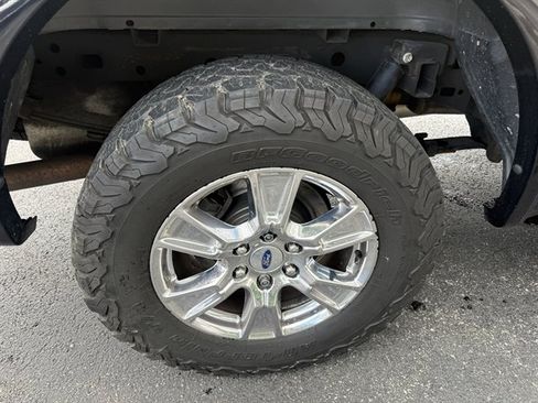 Used 2017 Ford F150 Lariat AWD/4WD image 36