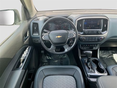 Used 2020 Chevrolet Colorado Z71 image 21
