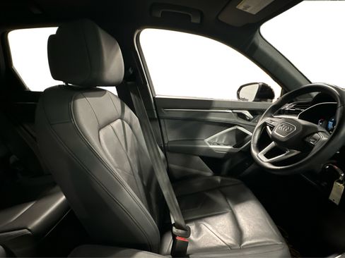 Used 2025 Audi Q3 2.0T Premium image 43