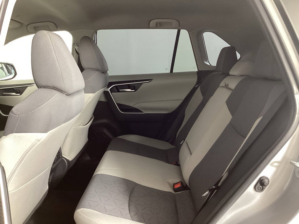 Used 2024 Toyota RAV4 XLE AWD/4WD image 27